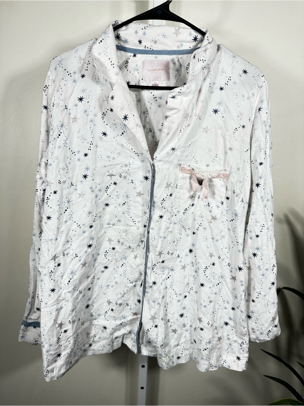 G40. Almost Vintage Victoria’s Secret Pyjama top with Sparkly Stars